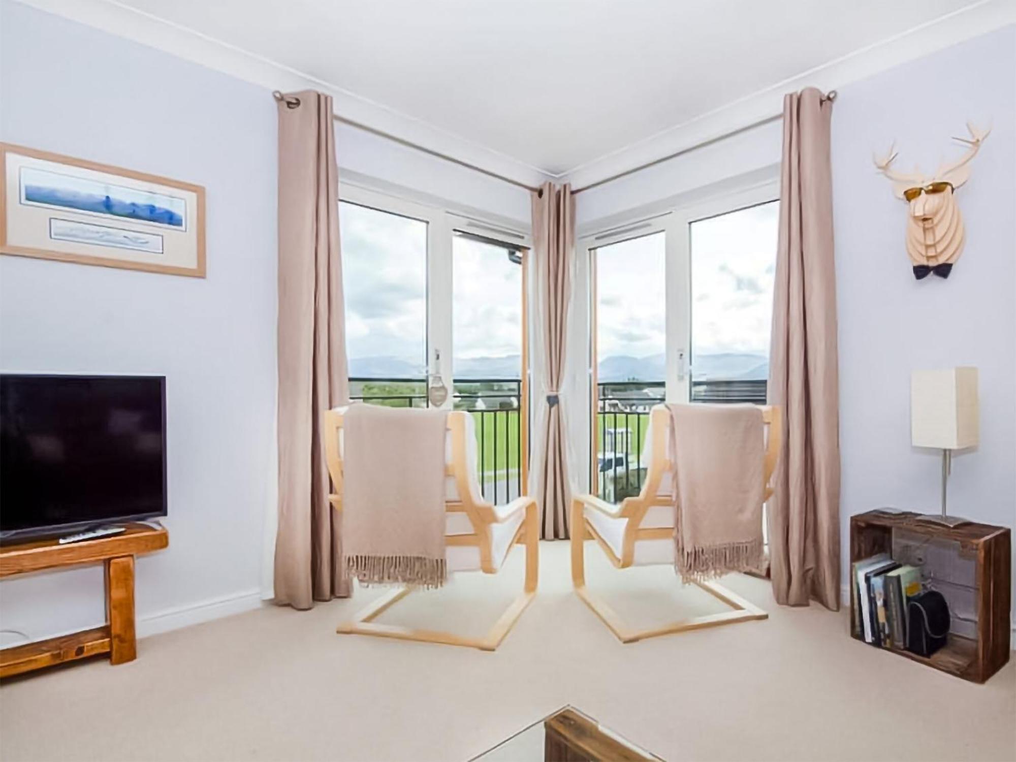 The View At No10 Villa Aviemore Exteriör bild